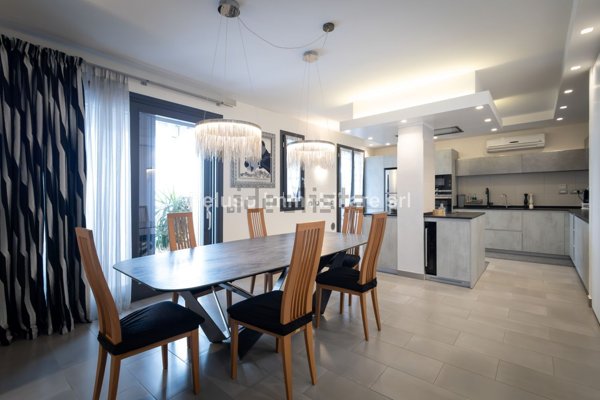 appartamento in vendita a Roma in zona Ardeatino