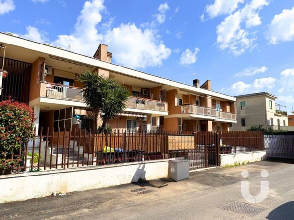 appartamento in vendita a Roma in zona Acilia