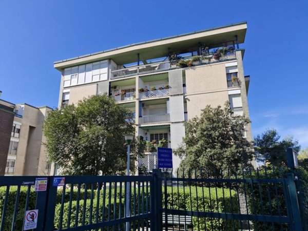 appartamento in vendita a Roma in zona EUR