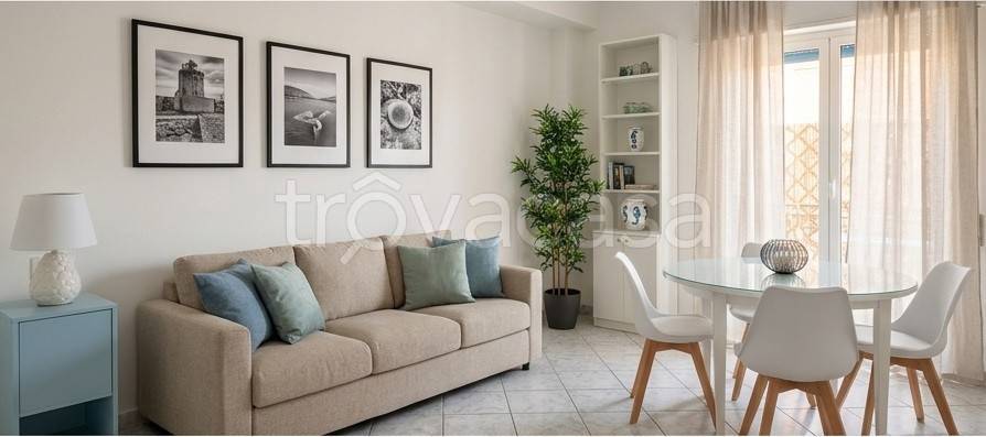 appartamento in vendita a Roma in zona Ostia Antica