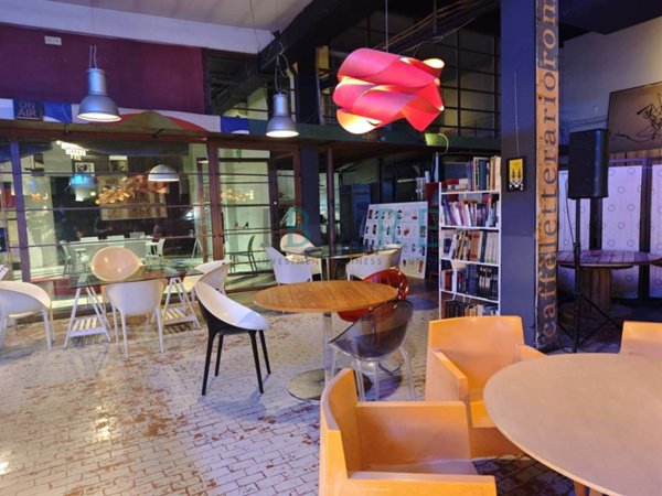 negozio in vendita a Roma in zona Ostiense