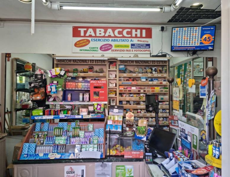 casa indipendente in vendita a Roma in zona Tuscolano