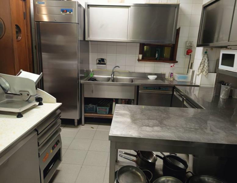 negozio in vendita a Roma in zona Torrevecchia