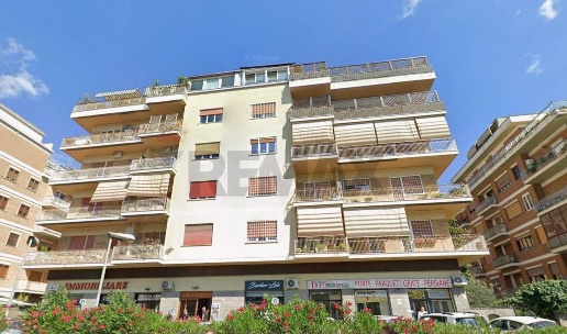 appartamento in vendita a Roma in zona Cesano