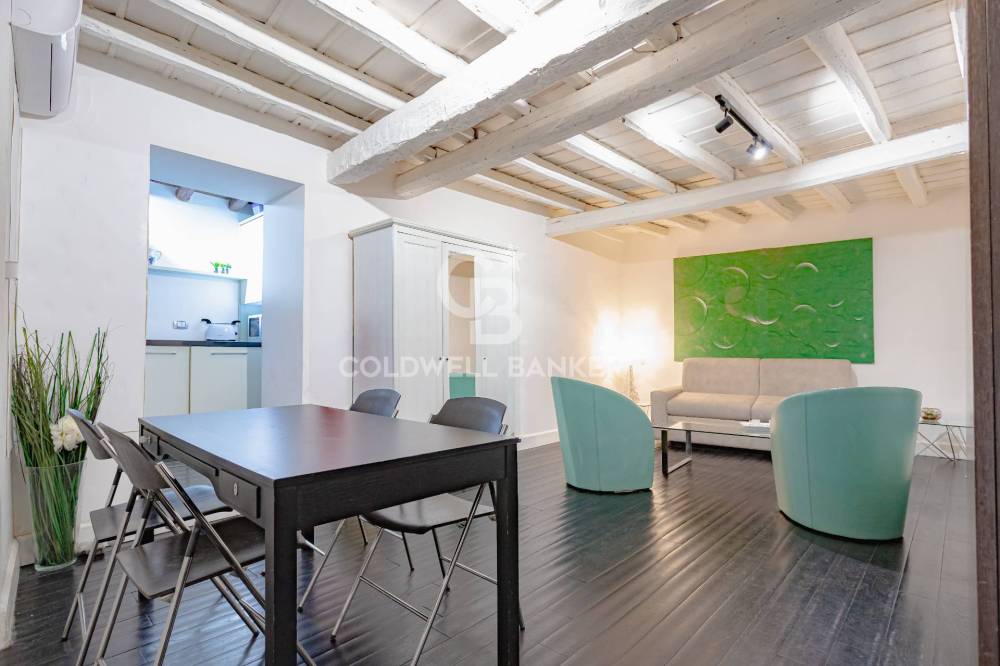 appartamento in vendita a Roma in zona Parione/Sant'Eustachio