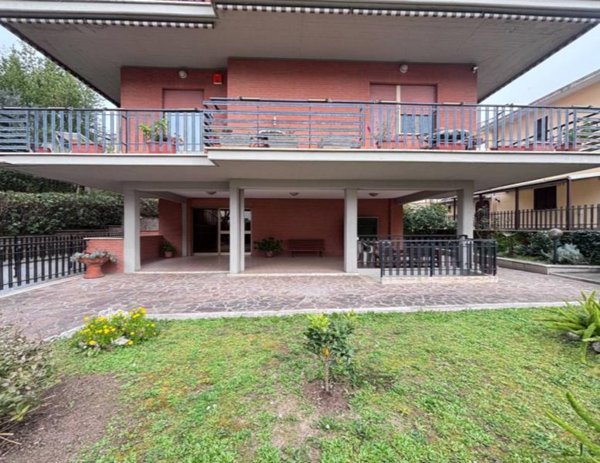 appartamento in vendita a Roma in zona Labaro