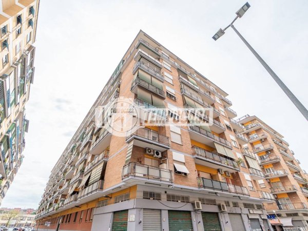 appartamento in vendita a Roma in zona Tuscolano