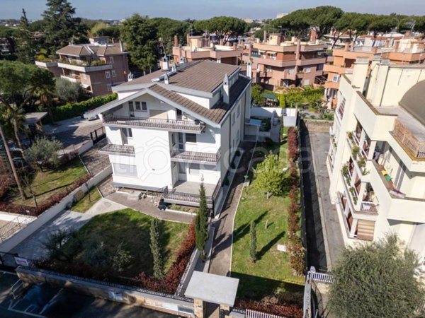 appartamento in vendita a Roma in zona Torre Gaia