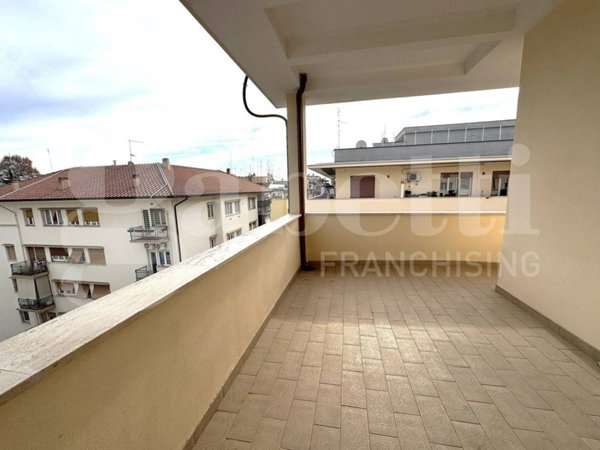 appartamento in vendita a Roma in zona Tor di Quinto