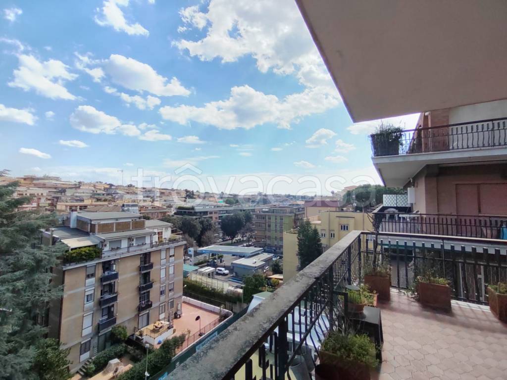 appartamento in vendita a Roma in zona Gianicolense