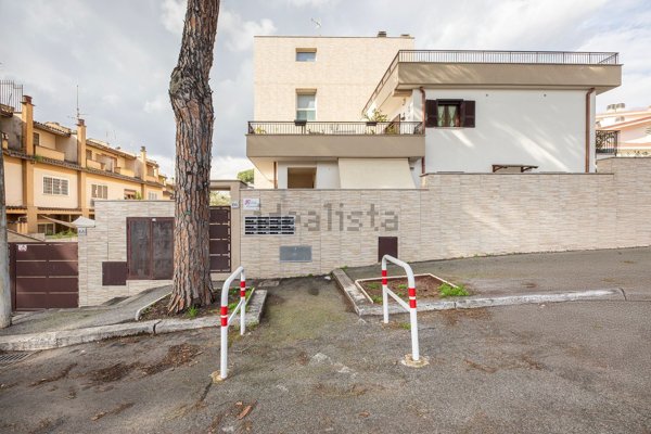 appartamento in vendita a Roma in zona Ponte Mammolo