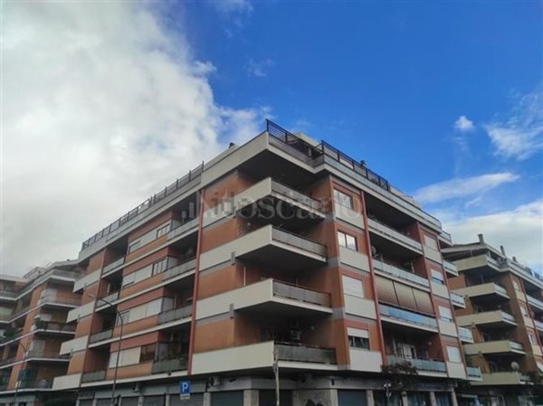 appartamento in vendita a Roma in zona Ostia