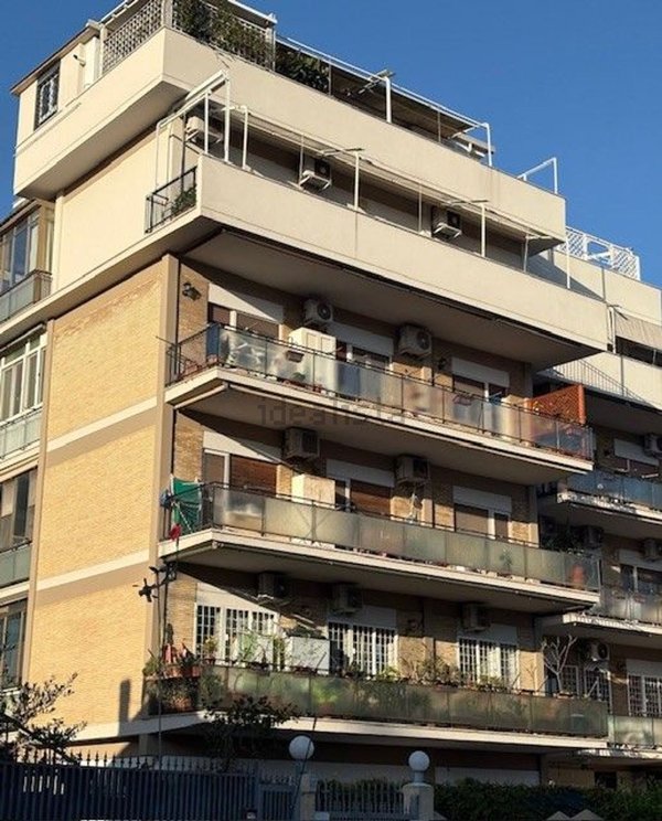 appartamento in vendita a Roma in zona Cesano