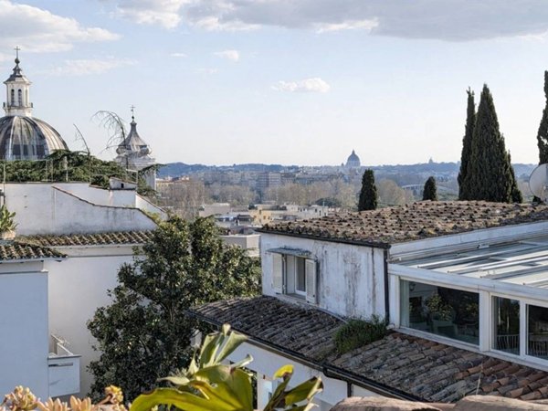 appartamento in vendita a Roma in zona Tor di Quinto