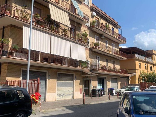 appartamento in vendita a Roma in zona Tor Bella Monaca
