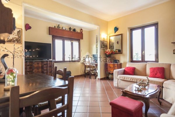 appartamento in vendita a Roma in zona Acilia