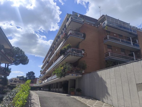 appartamento in vendita a Roma in zona Gianicolense