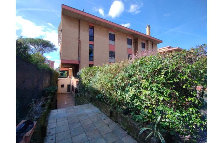 appartamento in vendita a Roma in zona Mostacciano