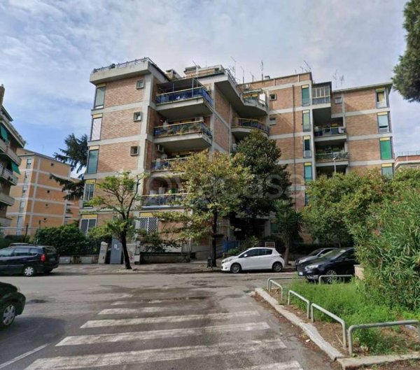 appartamento in vendita a Roma in zona Ostia