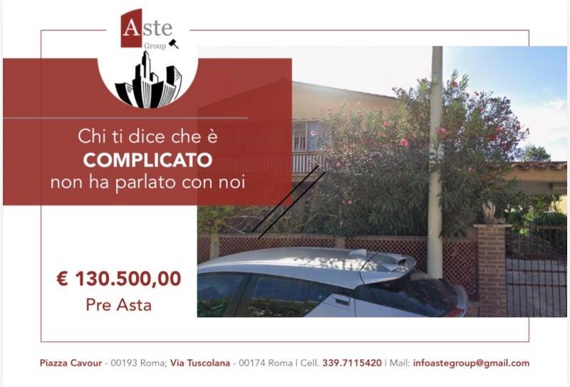 appartamento in vendita a Roma in zona Ostia Antica
