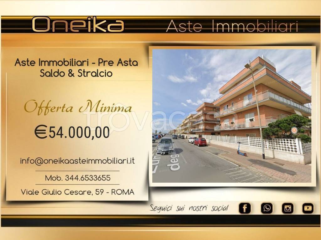 appartamento in vendita a Roma in zona Ostia