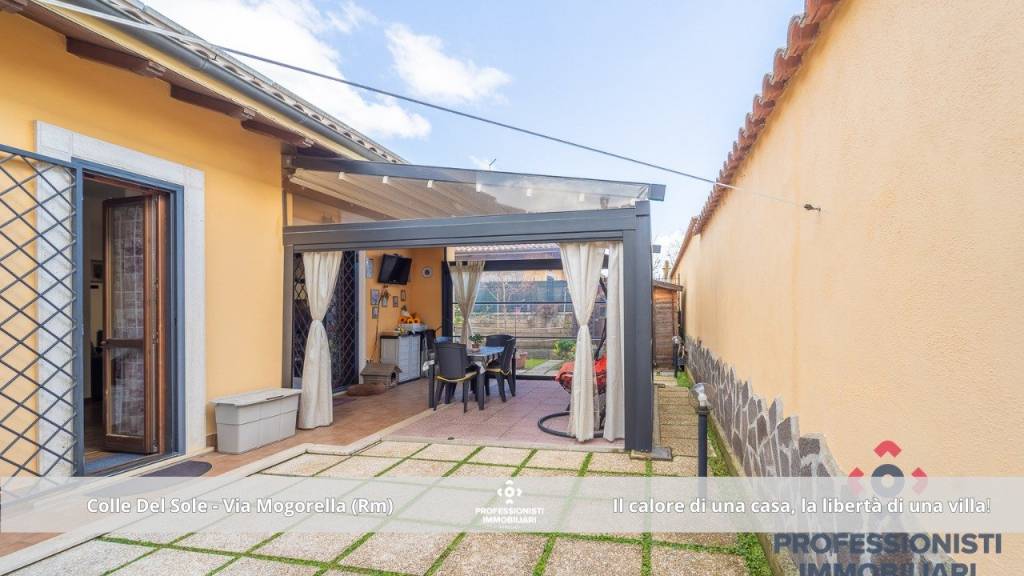 casa indipendente in vendita a Roma in zona Colle del Sole