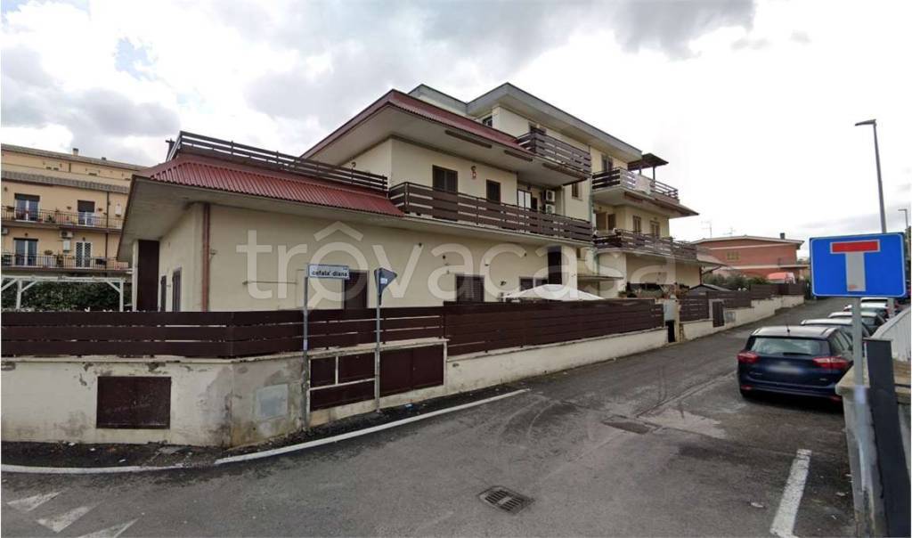 appartamento in vendita a Roma in zona Finocchio