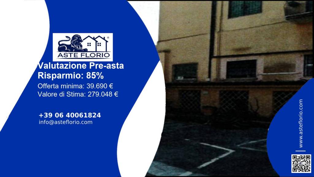 negozio in vendita a Roma in zona Finocchio