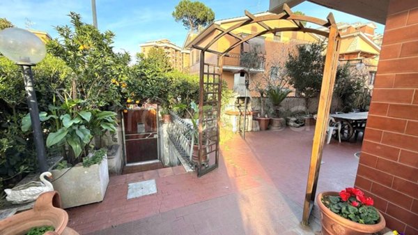 casa indipendente in vendita a Roma in zona La Pisana