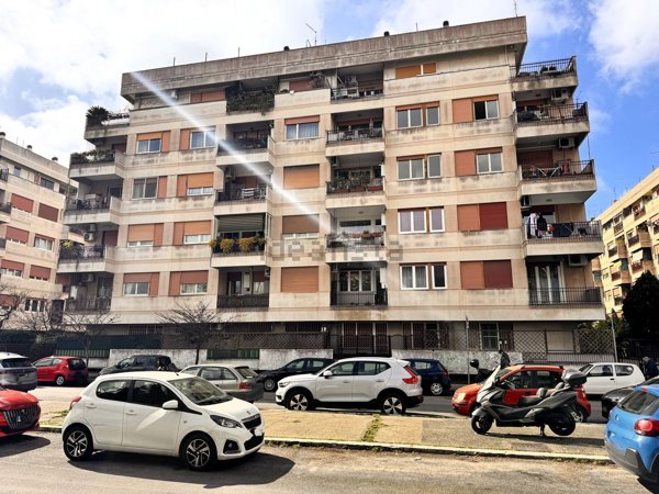 appartamento in vendita a Roma in zona Ostia