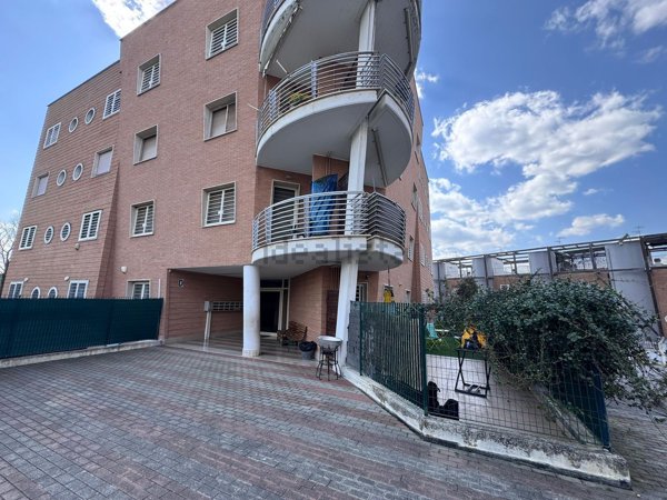 appartamento in vendita a Roma in zona Ponte di Nona