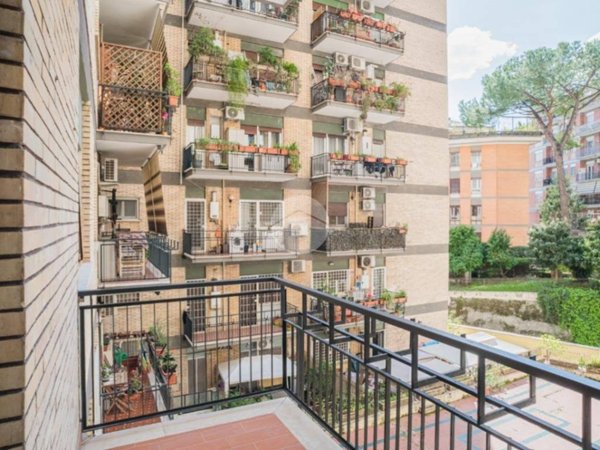 appartamento in vendita a Roma in zona Gianicolense