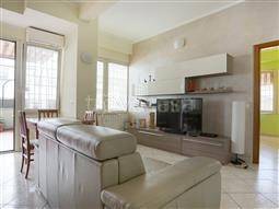 appartamento in vendita a Roma in zona Ostiense