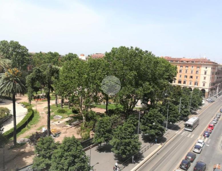 appartamento in vendita a Roma in zona Esquilino