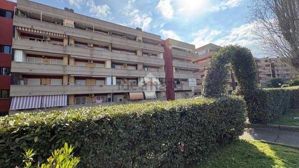 appartamento in vendita a Roma in zona Vitinia