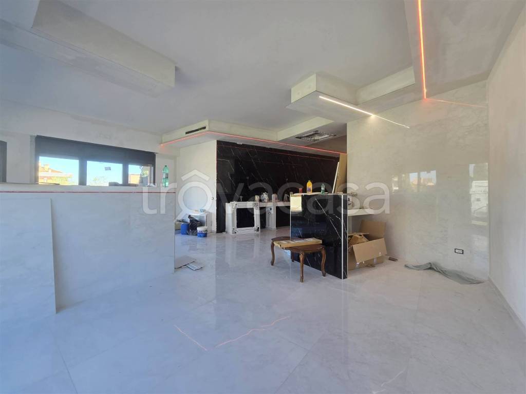 negozio in vendita a Roma in zona Esquilino