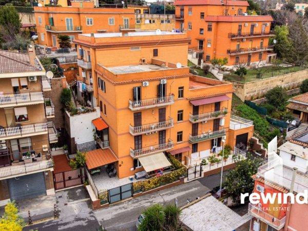 appartamento in vendita a Roma