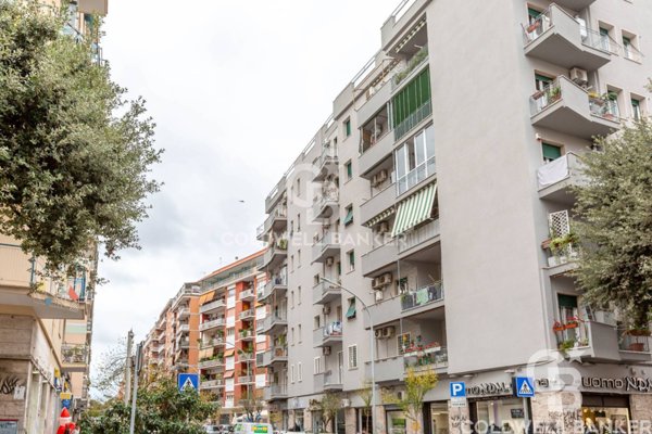 appartamento in vendita a Roma in zona Tuscolano