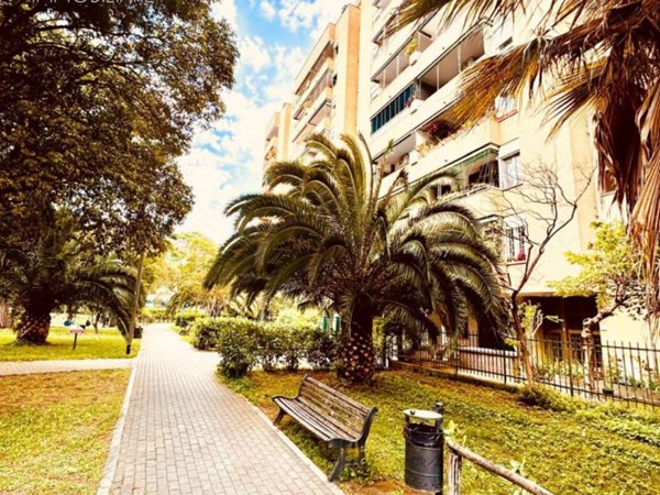 appartamento in vendita a Roma in zona Cinecittà