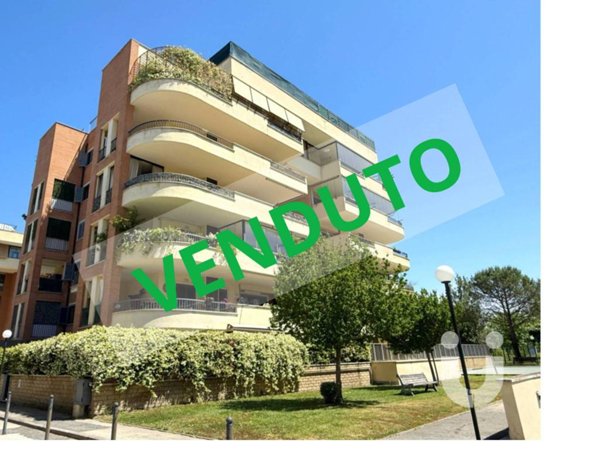 appartamento in vendita a Roma in zona Mezzocammino