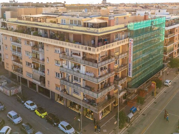 appartamento in vendita a Roma in zona Ostia