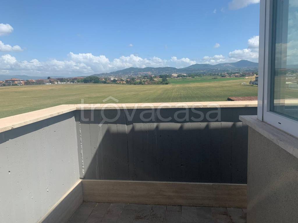 appartamento in vendita a Roma in zona Osteria del Curato