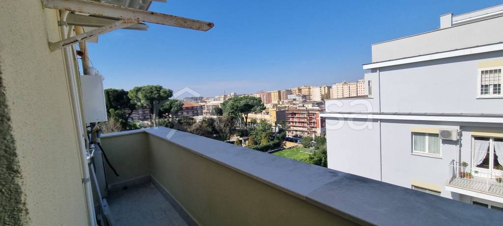 appartamento in vendita a Roma in zona Tuscolano