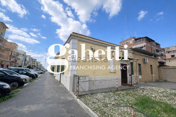 appartamento in vendita a Roma in zona Prenestino-Centocelle