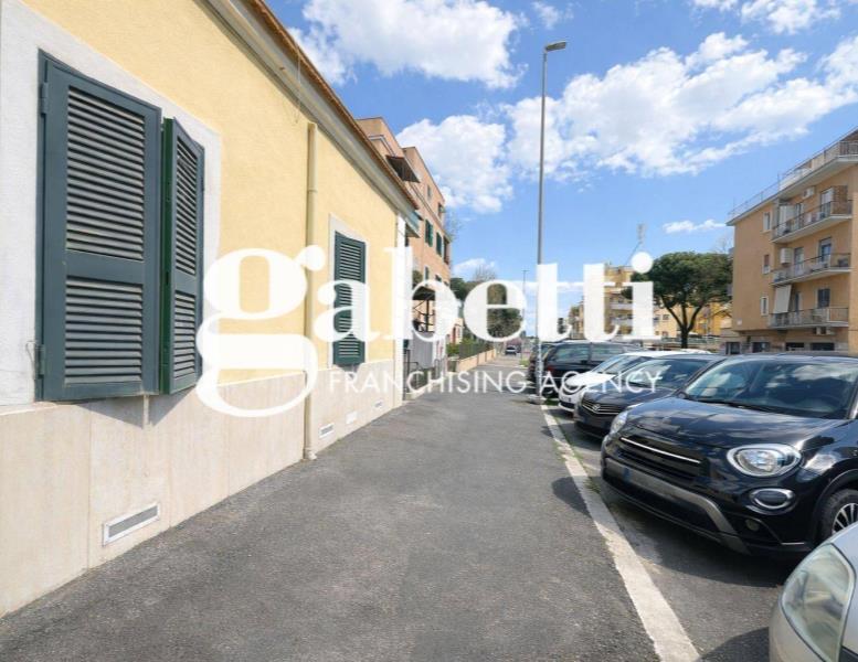 appartamento in vendita a Roma in zona Prenestino-Centocelle
