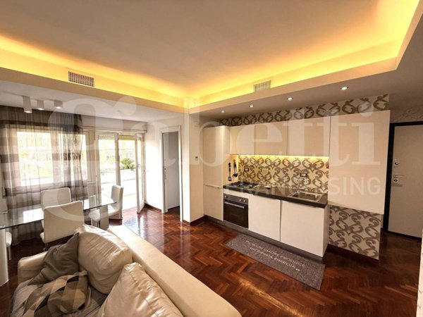 appartamento in vendita a Roma in zona EUR