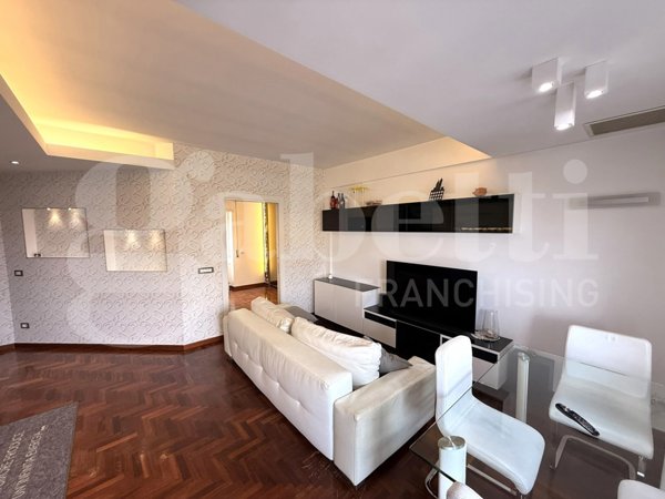 appartamento in vendita a Roma in zona EUR