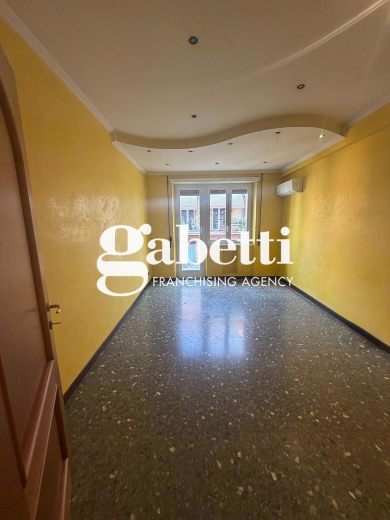 appartamento in vendita a Roma in zona Ostiense