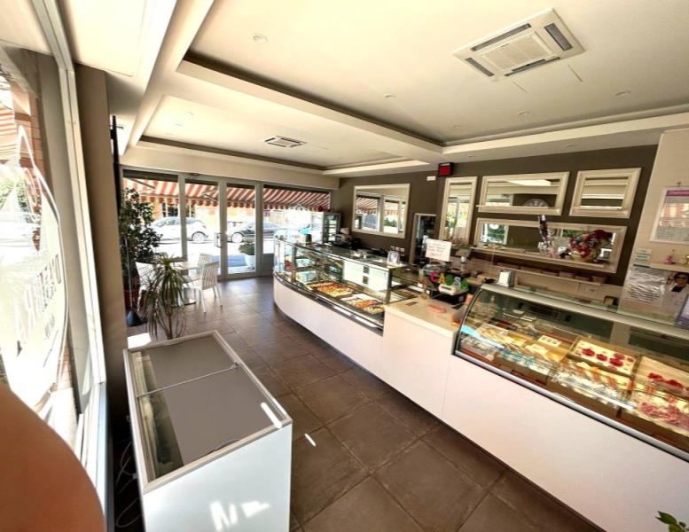 negozio in vendita a Roma in zona Dragona/Bagnoletto