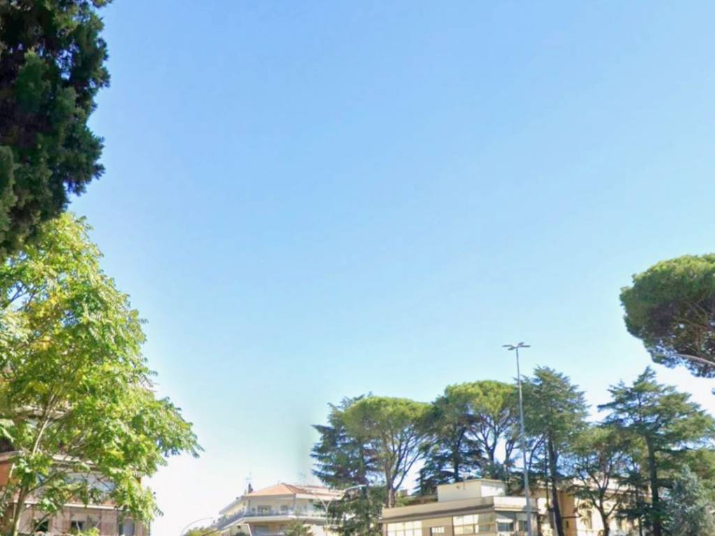appartamento in vendita a Roma in zona Della Vittoria